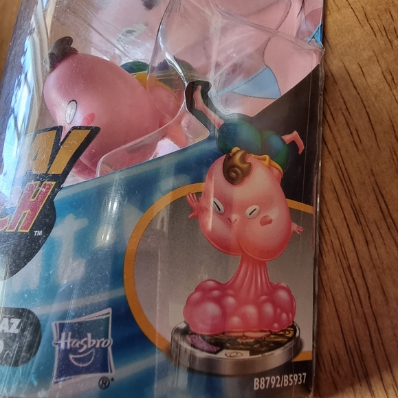 ๐๏ธ*Yo-Kai Watch ~ CHEEKSQUEEK FIGURE - New In Packaging With Medal - HASBRO* - Picture 3 of 4